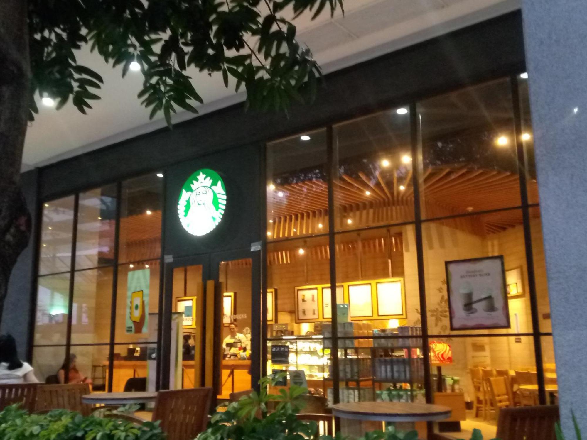 Mactan Newtown 8 Boulevard Deluxe Punta Engaño Buitenkant foto